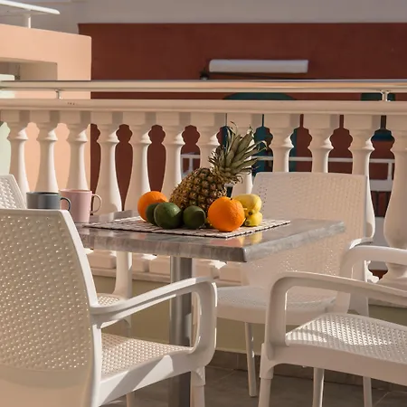 Sarpidon Aparthotel 3*